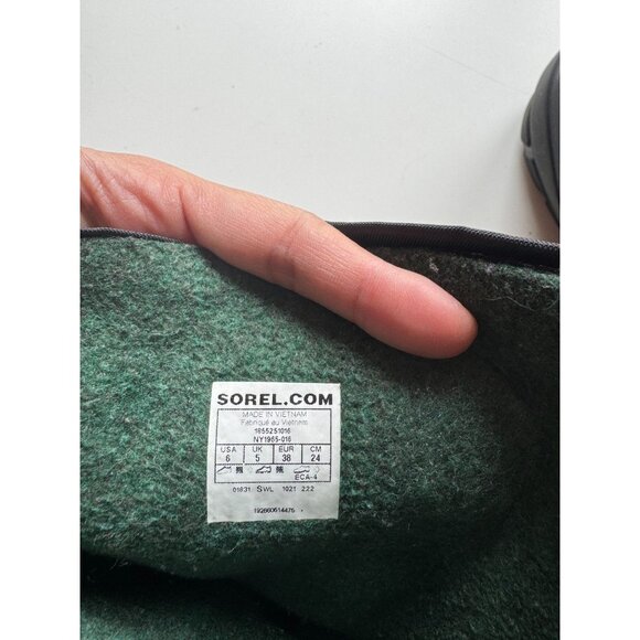 Kids' SOREL Flurry Black Winter Waterproof Lug Sole Winter Snow Boots, Size 6 - Picture 11 of 12